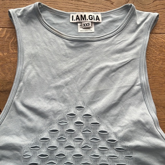 I am gia top - Picture 4 of 4